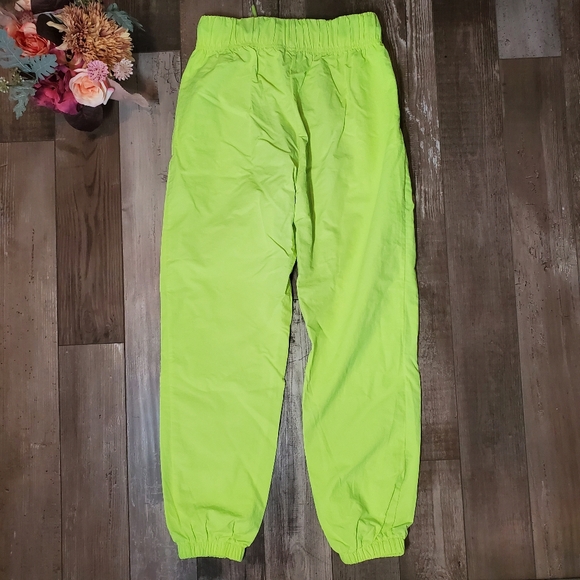 ZENANA Women's Lightweight Track Pants Neon Green Highlighter Yellow Size Large - Picture 3 of 16
